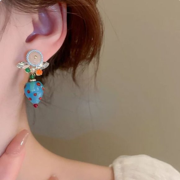NEW Kamari Blue Glass Strawberry Fruit Drop Earrings Lampwork Beaded - Picture 1 of 4